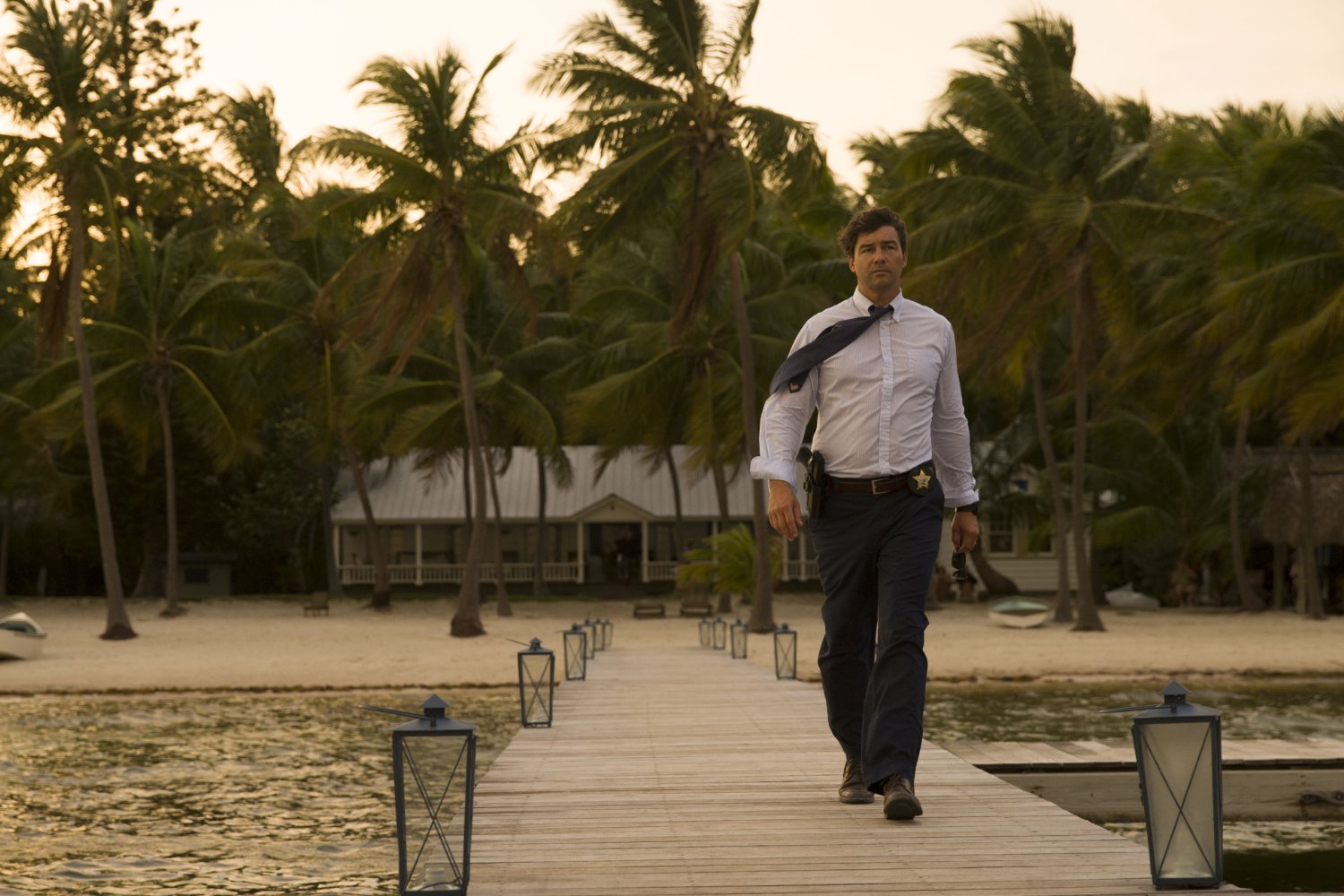 MV5BZmNkNDEzYTgtMmQ4MC00MDY2LTlmZDAtYTAxMmUwMDMwN2EwL2ltYWdlL2ltYWdlXkEyXkFqcGdeQXVyNTE4MTk1MzM@._V1_SY1000_SX1500_AL_